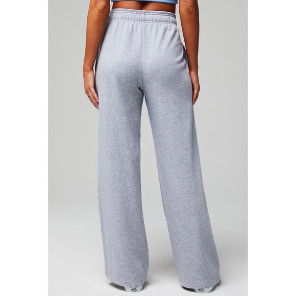 ♥️ NWT Fabletics Year Round Terry Wide Leg Sweatpant Grey Heather Women Size M - Picture 2 of 7